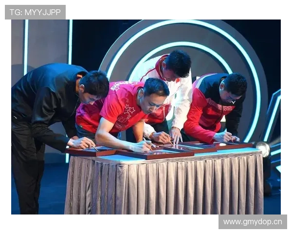 张楠退役后住进北京四合院，每天遛弯儿比训练还准时